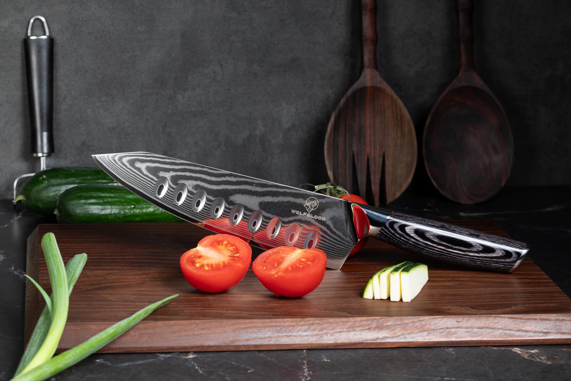 Wolfblood PRO Damastmesser Damast Küchenmesser XL(33cm) TÜV geprüfter 62 HRC Damaststahl aus 67 Lagen I Kochmesser Profi Chefmesser mit Holzgriff Geschenkbox & Klingenschutz