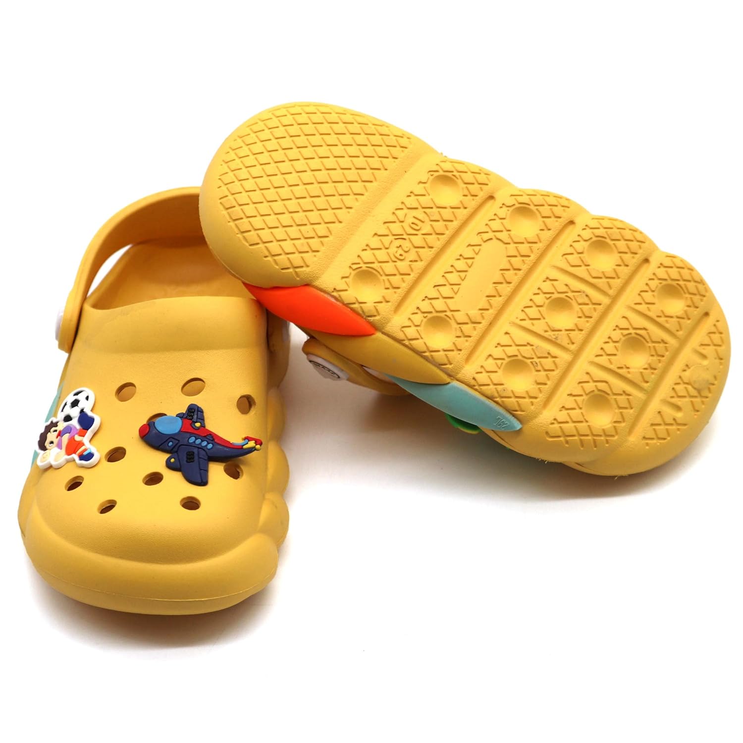 SVAAR Slingback Clog Shoes for Boys & Girls || Indoor & Outdoor Sandals Clogs for Kids with 4 Cartoon Charm 7 71cXAVsLC2L. SL1500