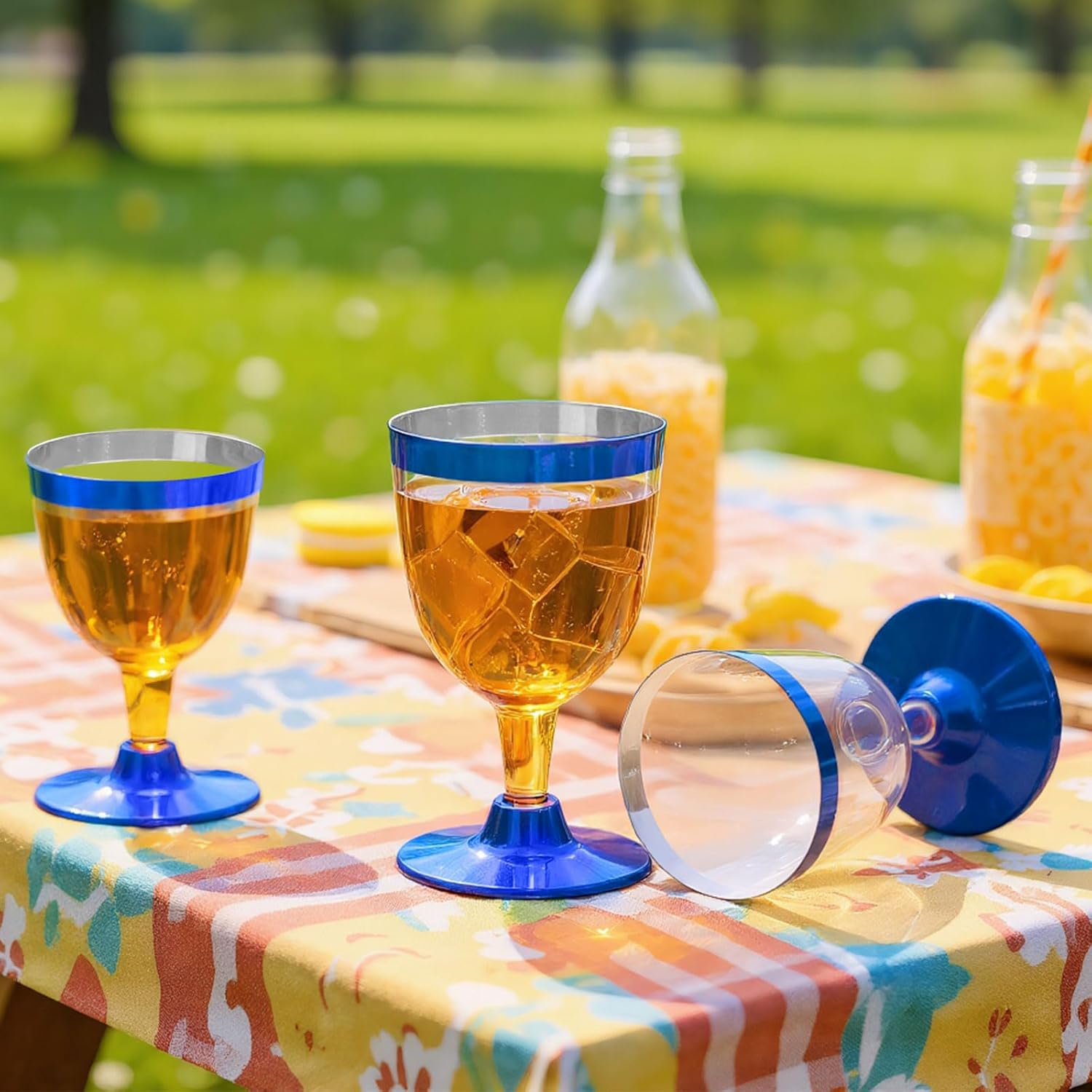 Jingmore 100 Pcs Rimmed Cups Plastic Wine Glasses Champagne Flutes 6 oz Wine Cups Clear Toasting Glasses Mini Stemware for Wedding Bridal Shower Bachelorette Party (Blue)