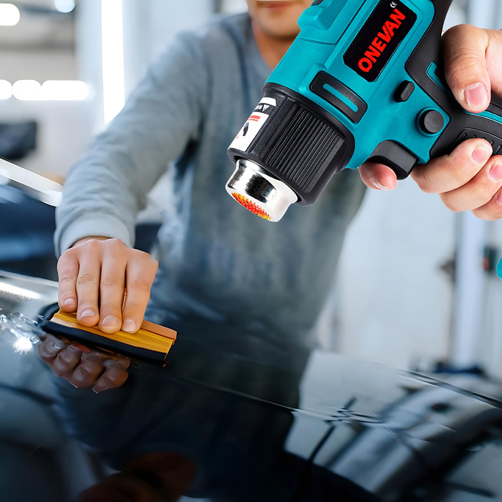 ONEVAN pistola de calor inalambrica, 50-550 ℃ pistola aire caliente para Makita 18V, pantalla LCD digital, decapador aire caliente a bateria incluye 5 boquillas y 2 raspadores (sin batería)