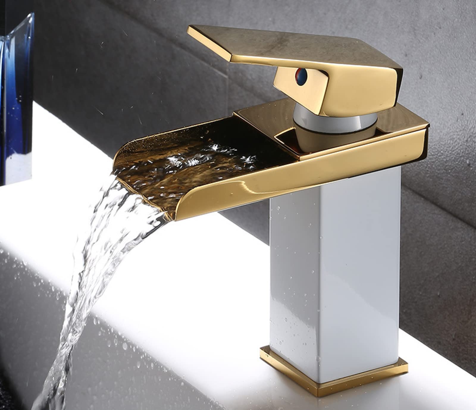 Cuarto de baño caliente y frío lavabo grifo inodoro de baño encimera lavabo grifo de cascada, entrega de manguera