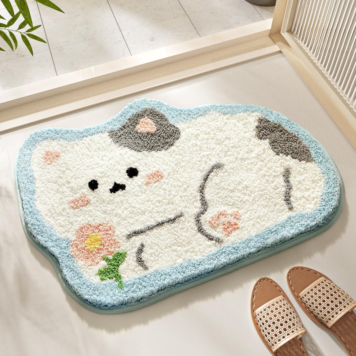 Cartoon Animal Bathroom Rug, Thick Plush Bath Mat Cute Microfiber Area Rug Quick Dry Door Mat Anti Slip Washable Shower Rug, 19 x 24 Inches, Cat