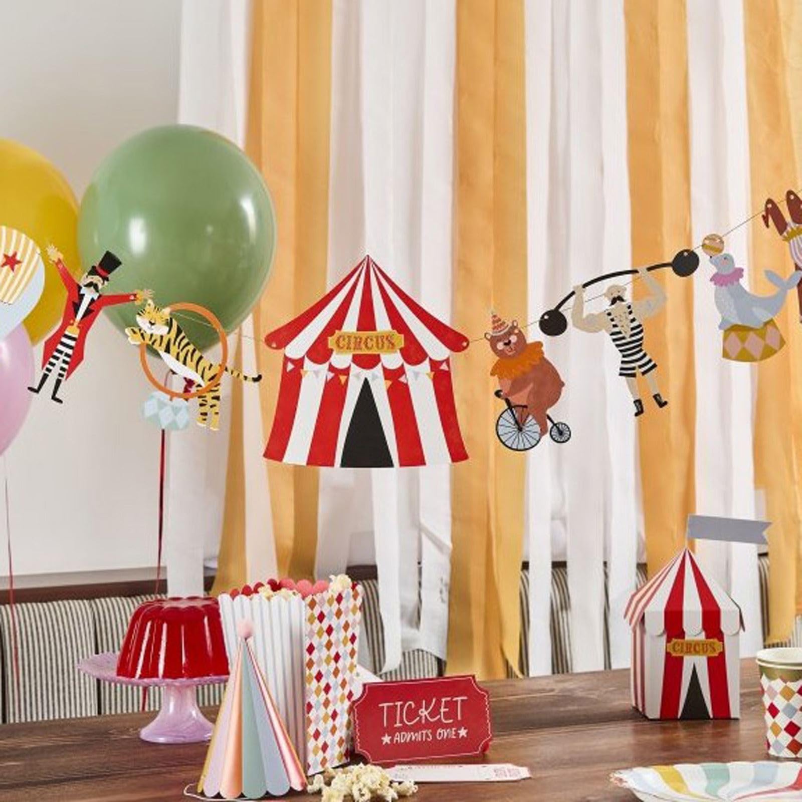 Club Green Red Circus Card Garland Hanging Banner – 3M Funfair Party Decoration For Birthdays And Celebrations
