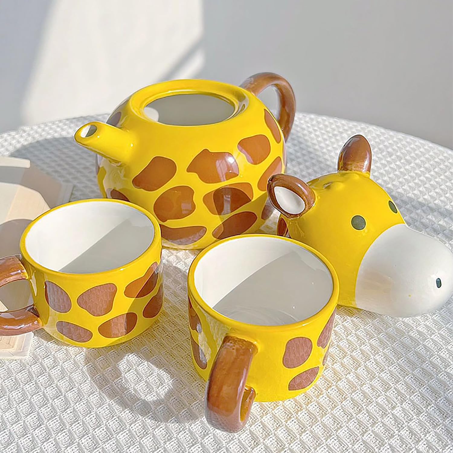 Amazon.com: SOUQDWL Ceramic Teapot with 2 Teacups Set, Cute