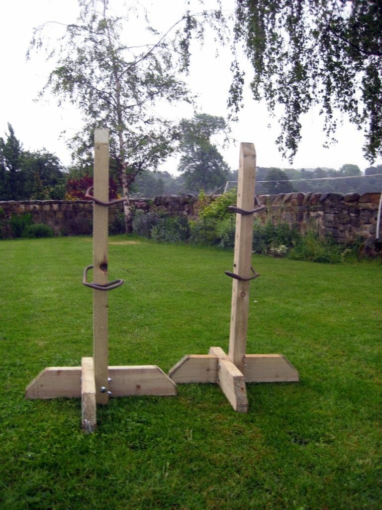 Pair 3ft Show Jump Training Wings with 2 Pairs Of Show Jump Cups