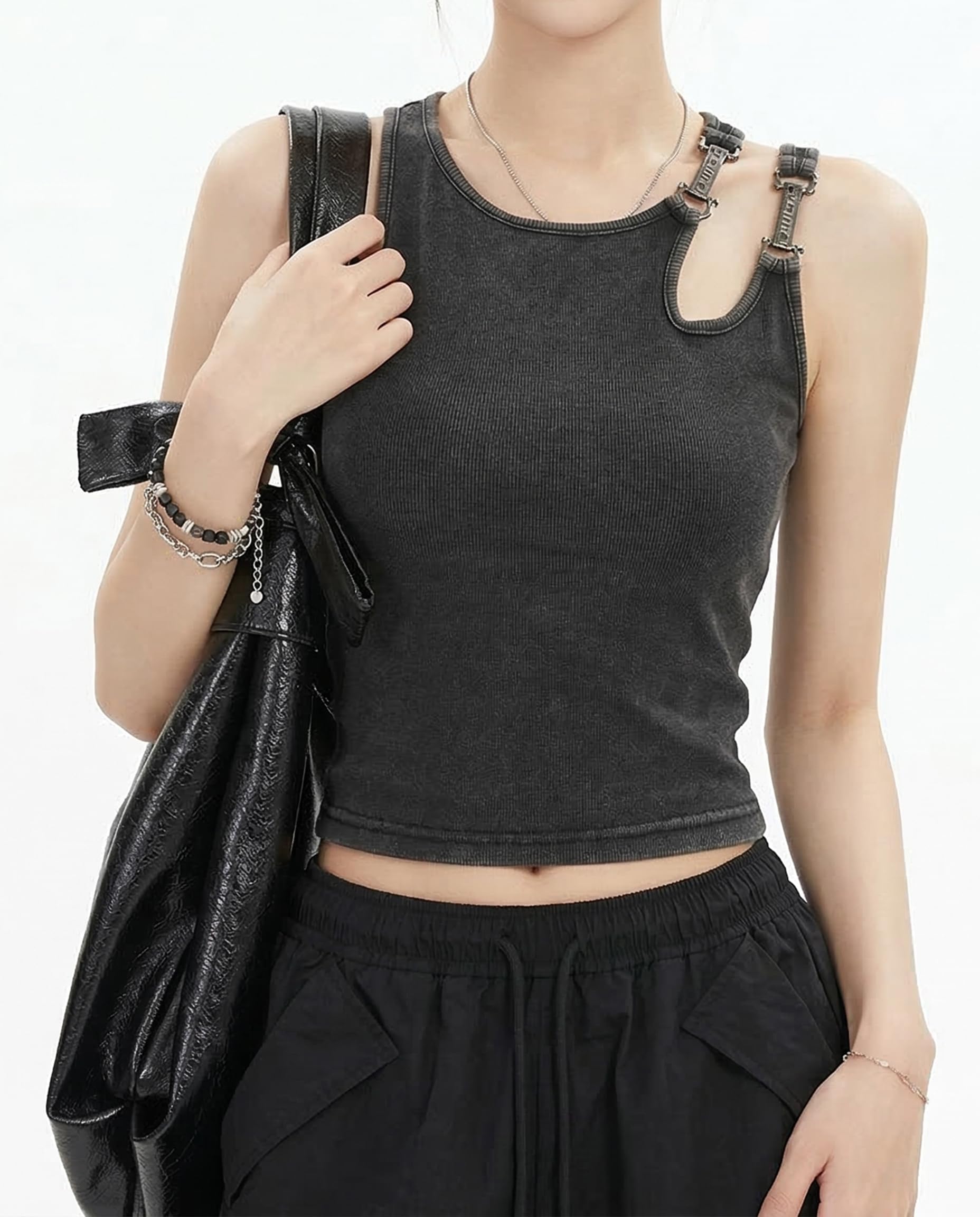 Tank Top - Black - M