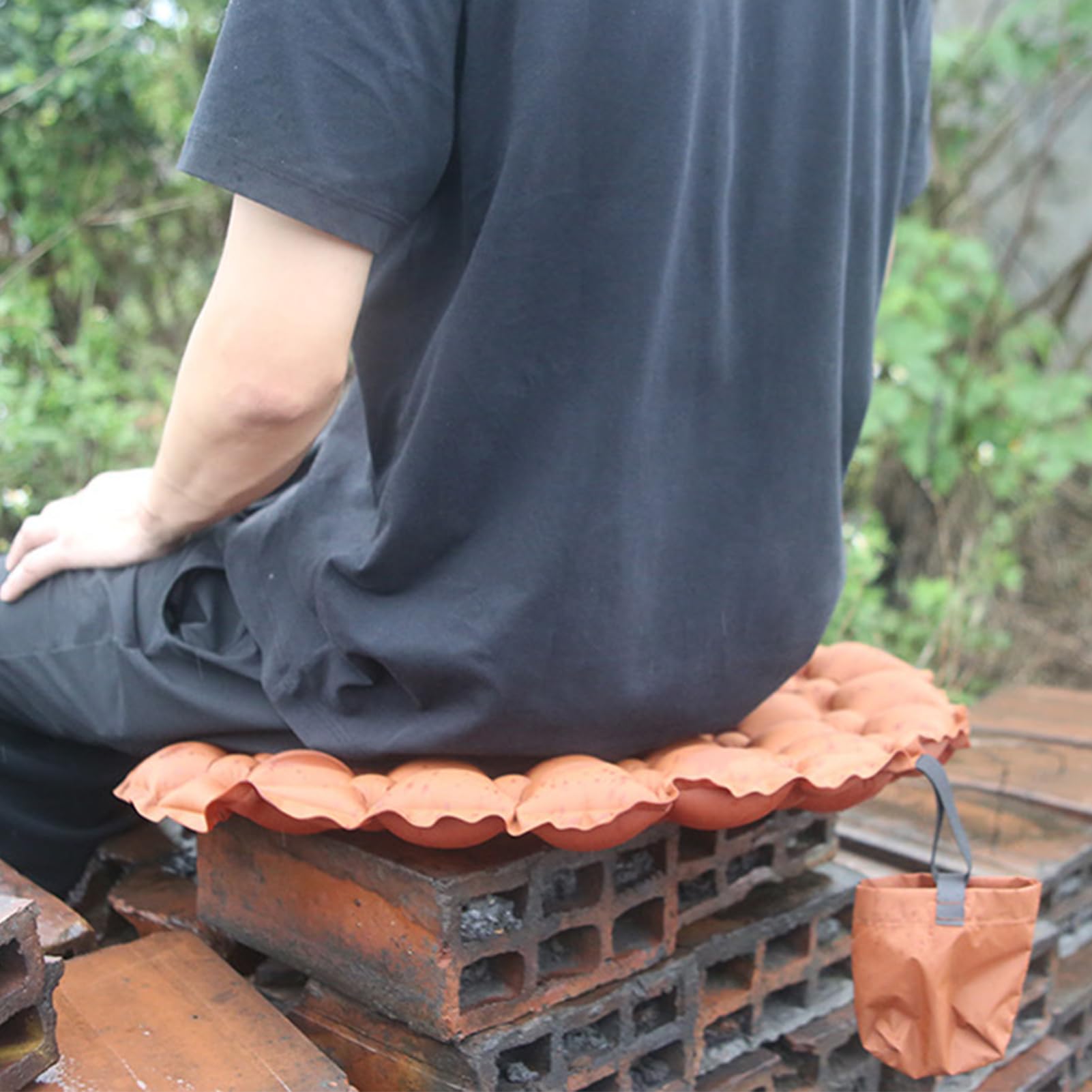 Inflatable Seat Cushion Waterproof Lightweight Travel Pad Round Anti-Moisture Soft Pressure Cushions for Wheelchair, Workplace, Long-Distance Driving, Truck, Airplane Comfort Use