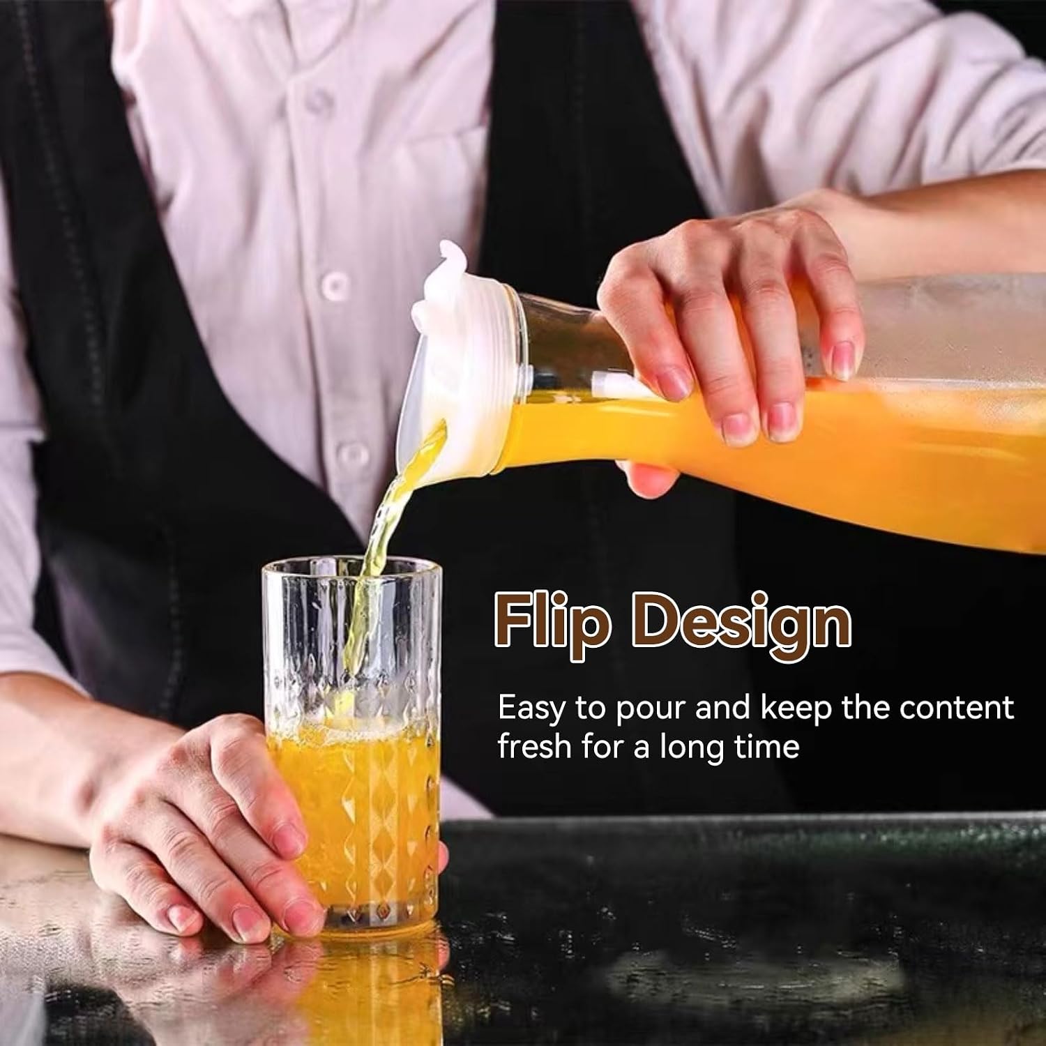 32OZ Plastic Water Carafe Pitcher, Shatterproof Clear Airtight Drink Dispenser Beverage Juice Containers Fridge Water Jug for Home Bar Parties, Tea, Wine, and Juice