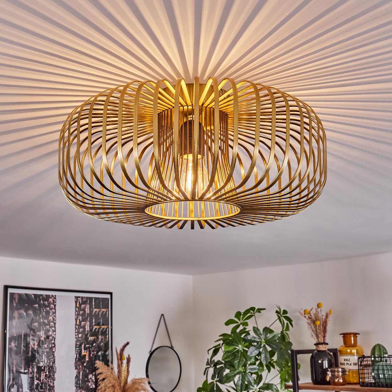 Wemude Ceiling Light, Modern Ceiling Light Made of Metal in Brass Colours, Ceiling Light with Great Lighting Effect on the Ceiling, Ø 40 cm, 1 Light, 1 x E27, Without Bulb