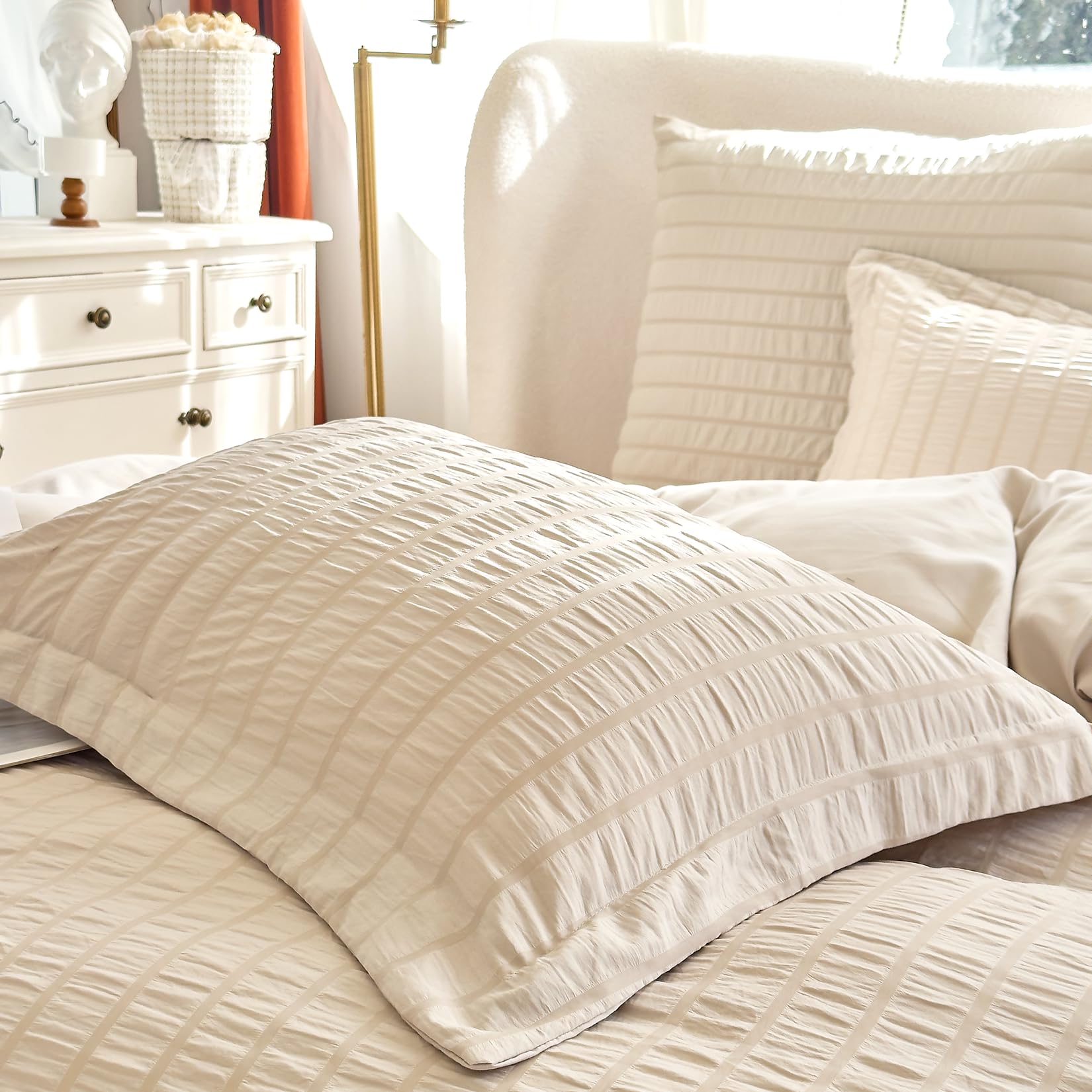 Seersucker Bettwäsche 200x200 Beige Streifen Atmungsaktive Mikrofaser Bügelfreie Bettwäsche 3 Teilig Set mit Reißverschluss Kühl und Komfortabel für Sommer Doppelbett