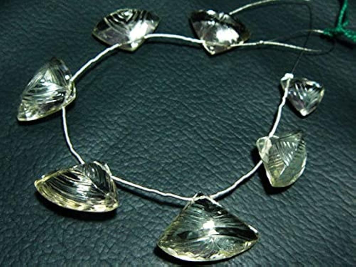 Crystal Quartz briolettes géantes pour éliminer le manque de volume de vos colliers