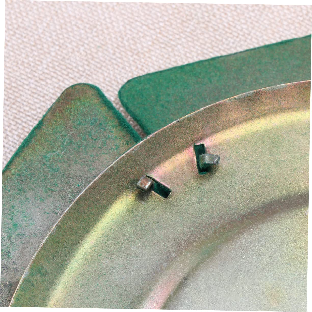 BESPORTBLE Golf Hole Direction Practice Cup Metal Putting Cup for Indoor and Outdoor Training