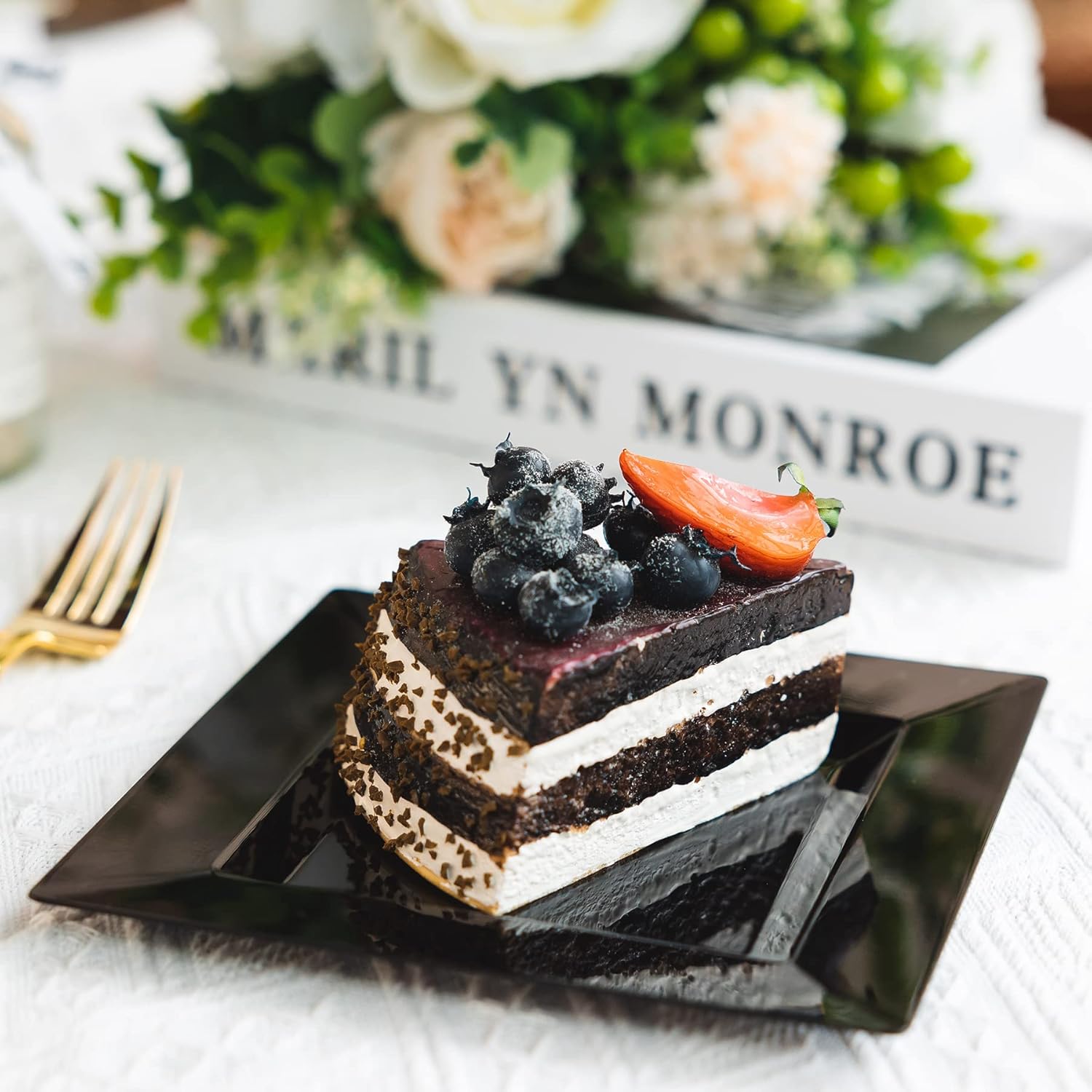 100 Pack Black Plastic Square Dessert Plates, 6.5" Disposable Salad Plates Heavy Duty Plates for Party, Wedding, Christmas, Easter - Image 4