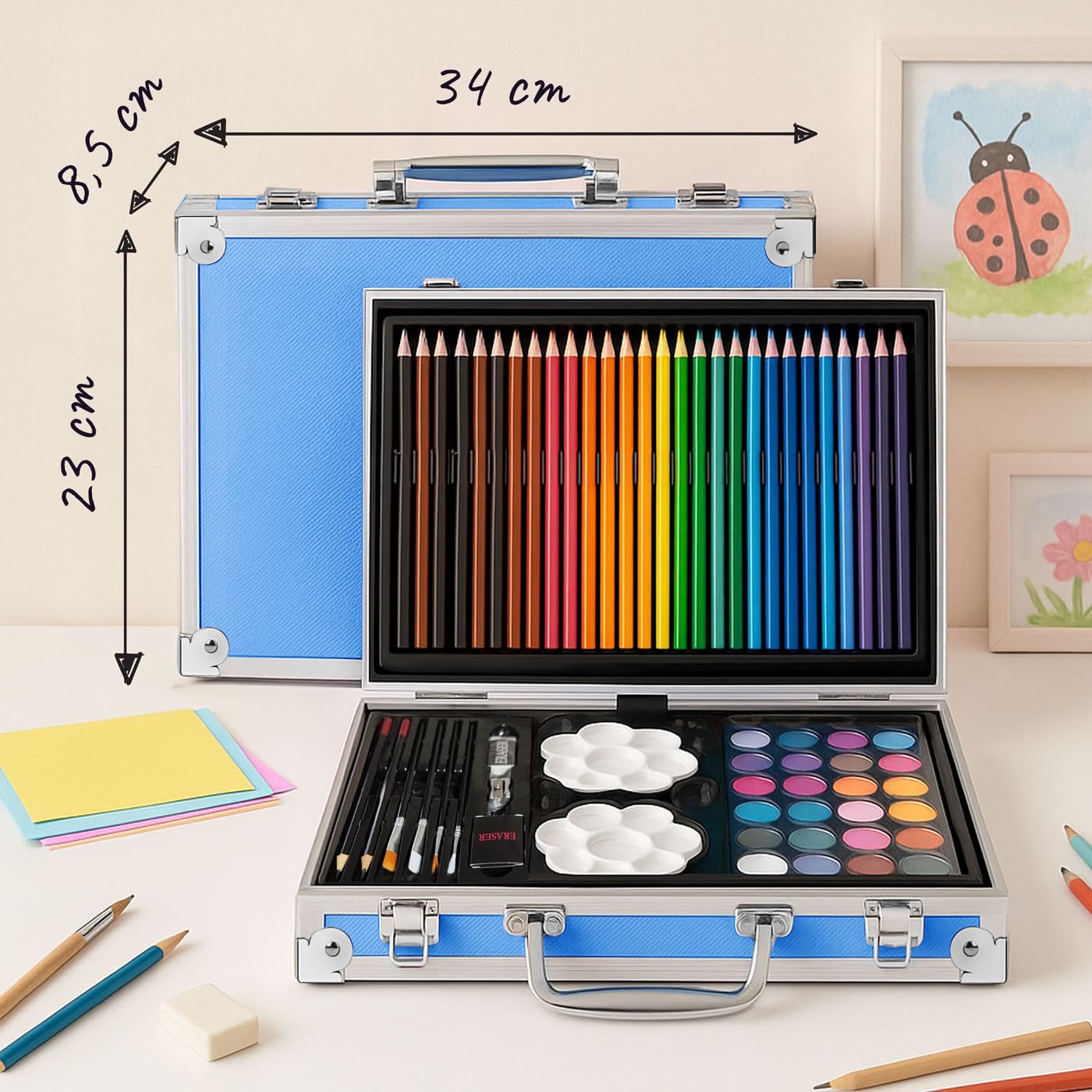 Maverton Valigetta Colori Personalizzata - Azzurra o Rosa a 2 Piani - Set Pittura e Disegno - Kit Matite Colorate Pastelli Pennarelli Colori a Matita - Regalo Bambini Compleanno