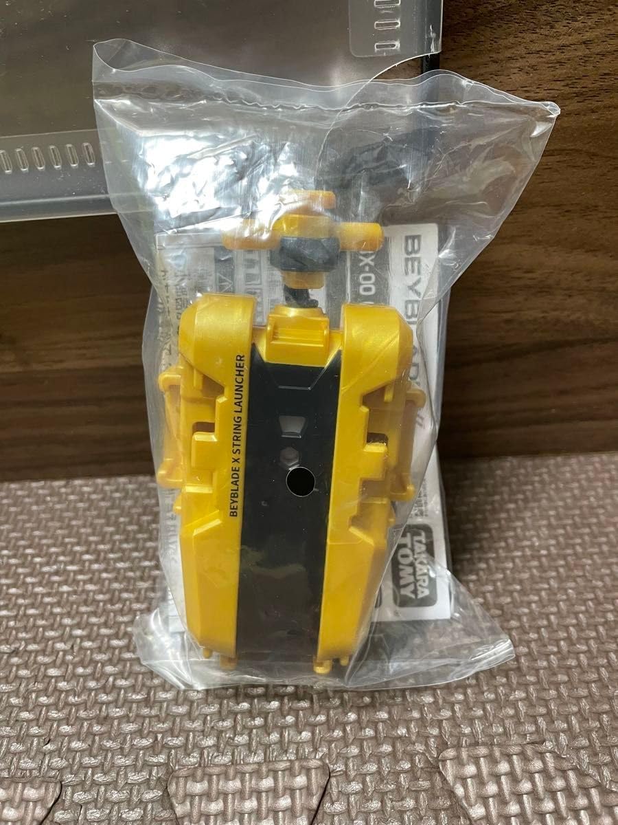 ベイブレードx G2大会 入賞景品 ストリングランチャー ゴールド 新品未開封品 ベイブレードx G2大会優勝景品 ストリングランチャー ゴールド 未開封