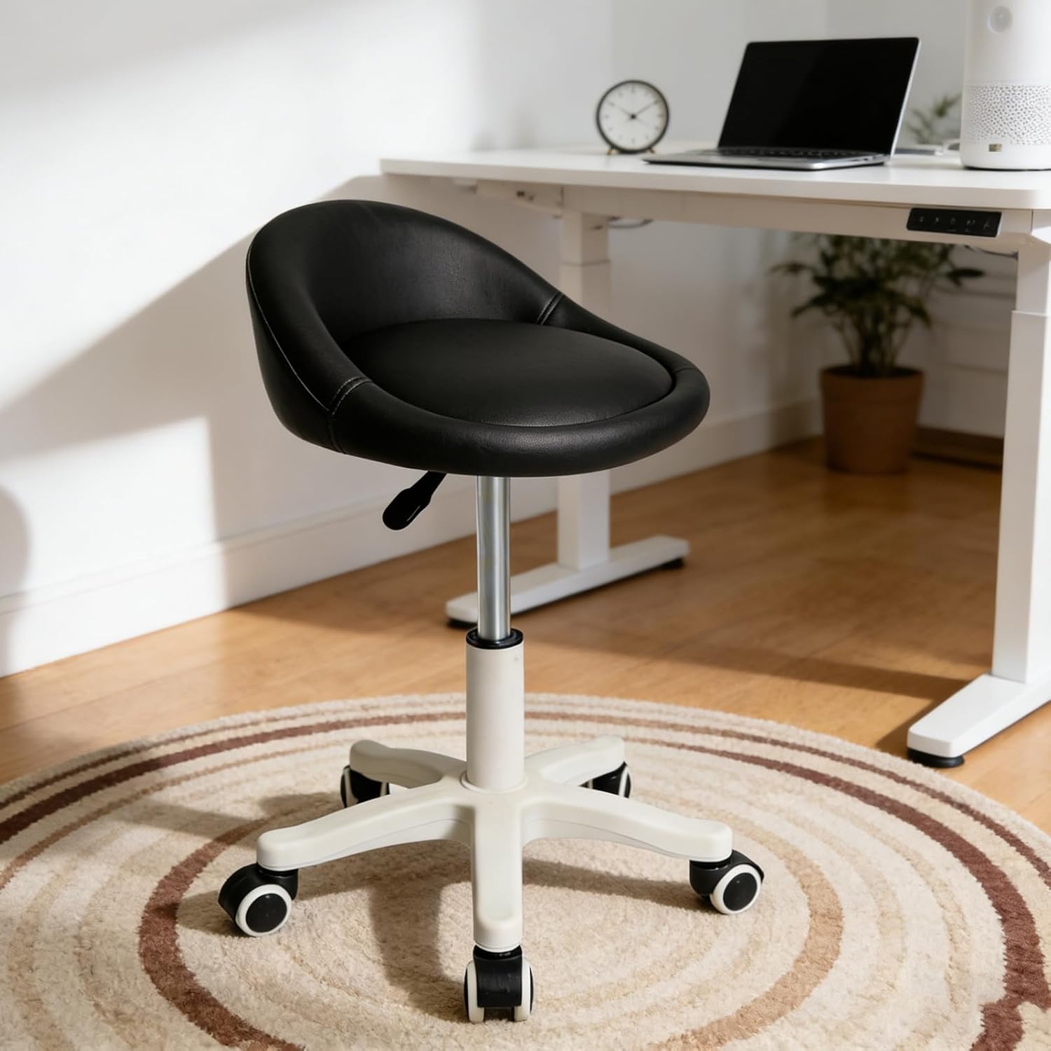 Rolling Stool Chair with Backrest, Round PU Leather Adjustable Height Hydraulic Swivel Rolling Stool for Spa Salon Tattoo Massage Doctor Dental Medical Office Black