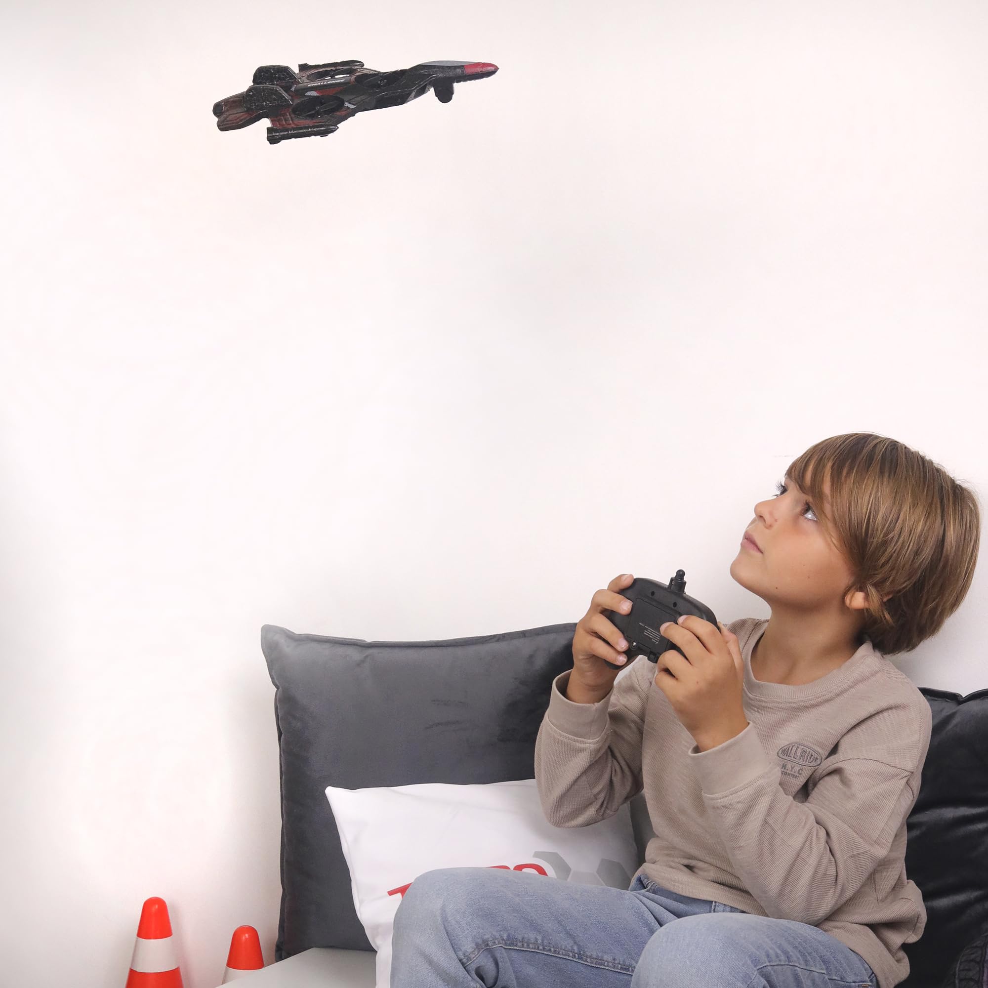 TURBO CHALLENGE - TurboJet - Aereo Giroscopico - 400352 - Dispositivo Volante - Rosso - Pronto a Volare - Batteria Ricaricabile e Pile incluse - Polistirene - Aereo Radiocomandato - dai 6 anni