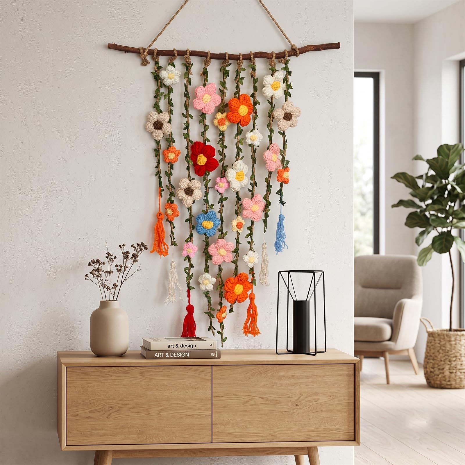 Colgante de pared con flores de ganchillo y rama de madera natural