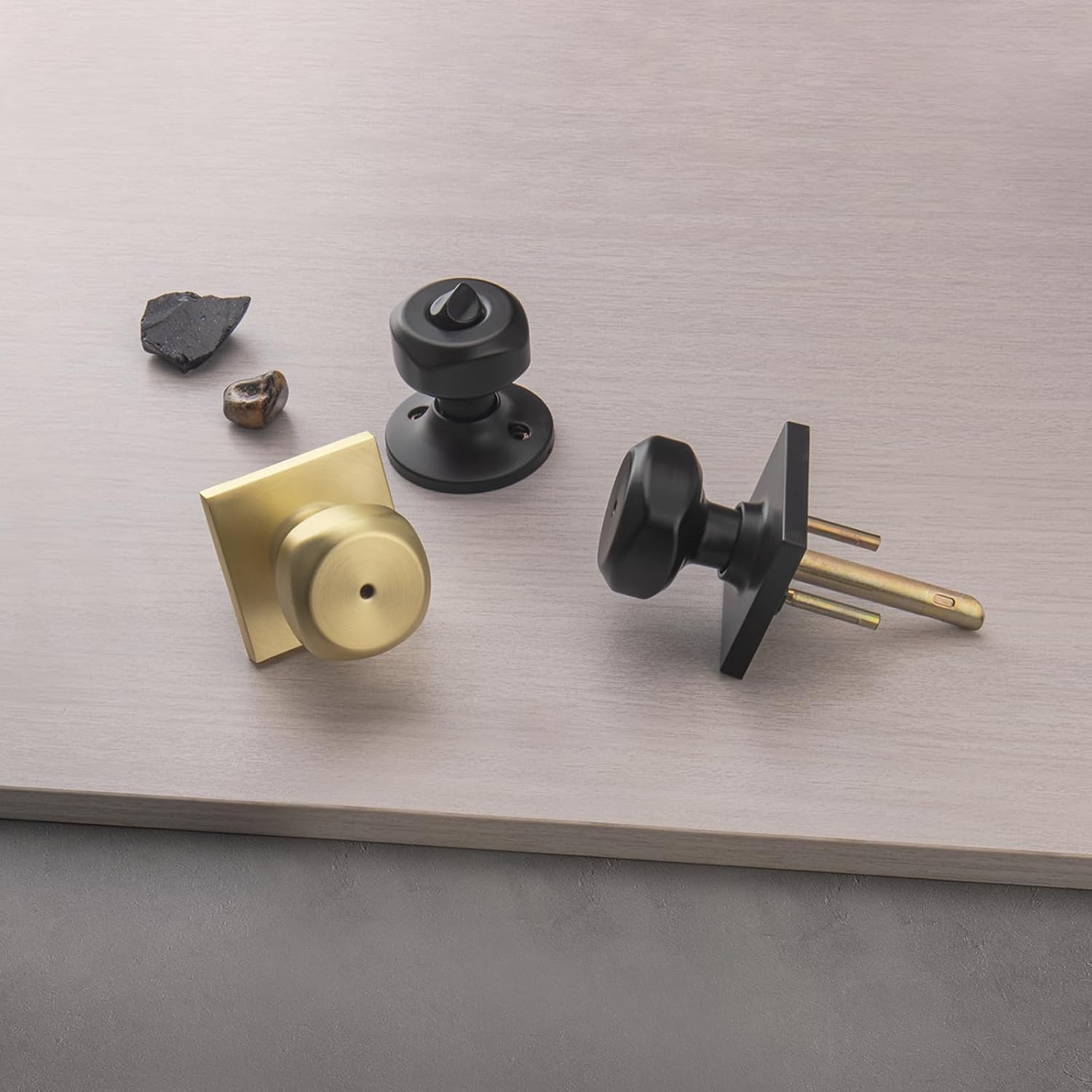 2 Pack Black Door Knobs with Lock, Interior Door Knobs for Bath & Bedroom, Privacy Square Doorknob
