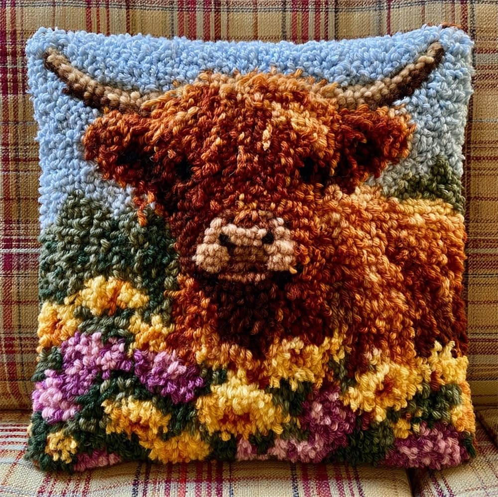 kitphoenix Latch Hook Cushion Kits for Adults Highland Cow and Flowers