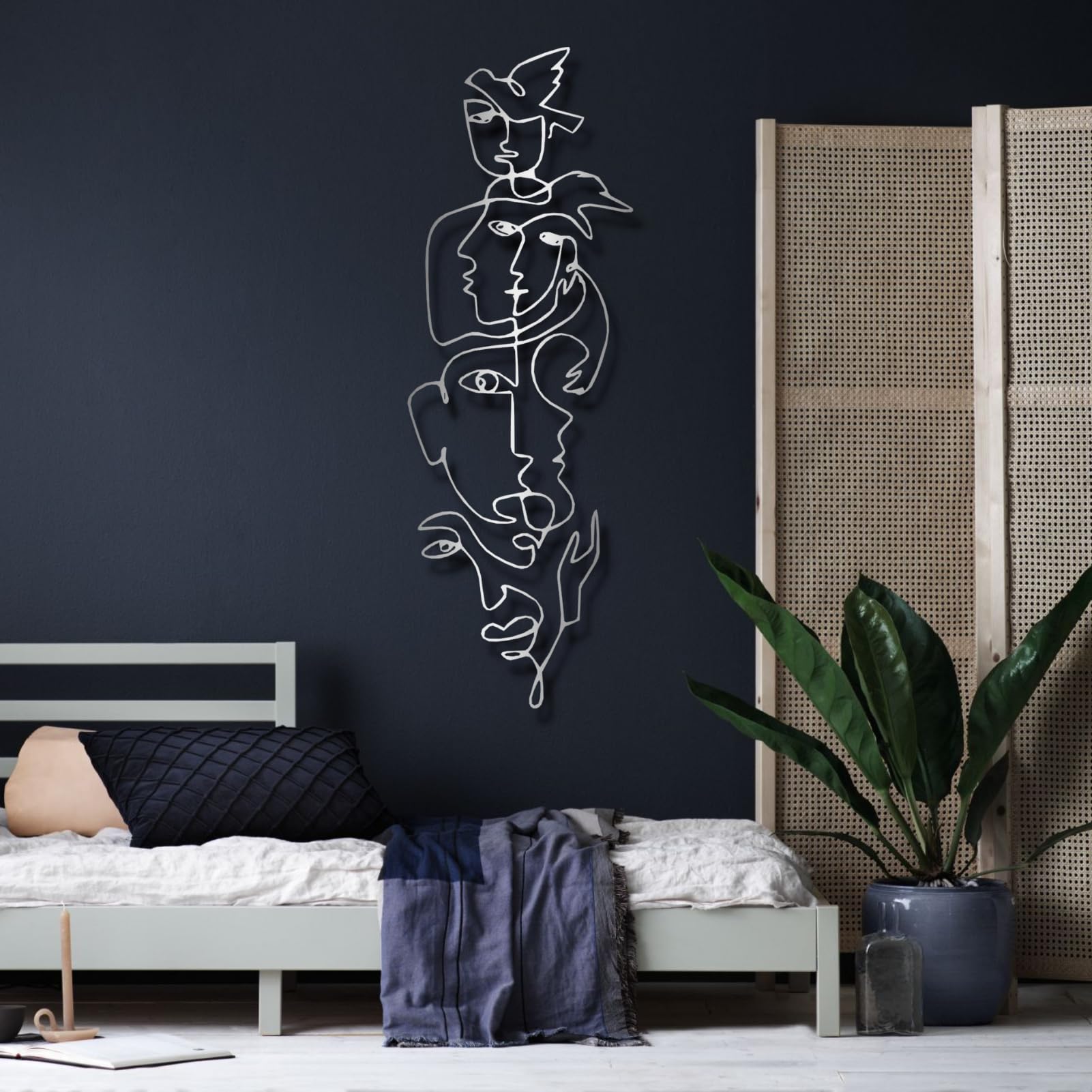 Tableau Abstrait Picasso en métal Noir, décoration Murale Pablo Line en métal, Sculpture Moderne inspirée de Picasso pour Salon, Couloir et escaliers (argenté 104 cm L x 36 cm l)