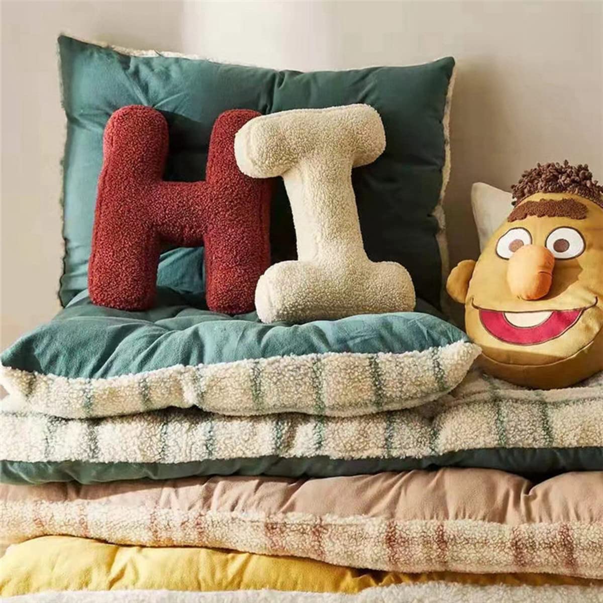 Almohadas de felpa con 26 letras del alfabeto inglés, cojines decorativos para la habitación de los niños, sofá, cama, suelo, coche (E)