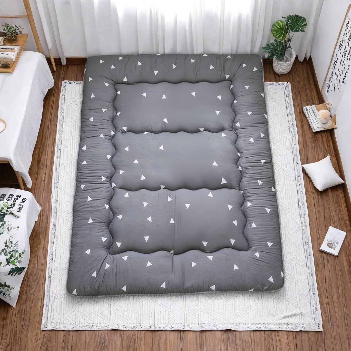 Japanese Floor Mattress Futon Mattress，4" Foldable Mat Tatami Mat Sleeping Pad，High-Density Fiber Fill Pad，Roll Up Thick Floor Bed Futon for Camping, Guest Room(Triangle)(90 * 200cm)