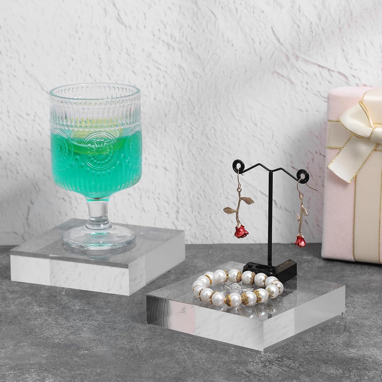 4 Pieces 4 x 4 x 1 Inch Clear Acrylic Cubes, Premium Polished Acrylic Blocks for Display, Solid Acrylic Risers Pedestal Stand for Jewelry Rings Collectibles Figurines Showcase
