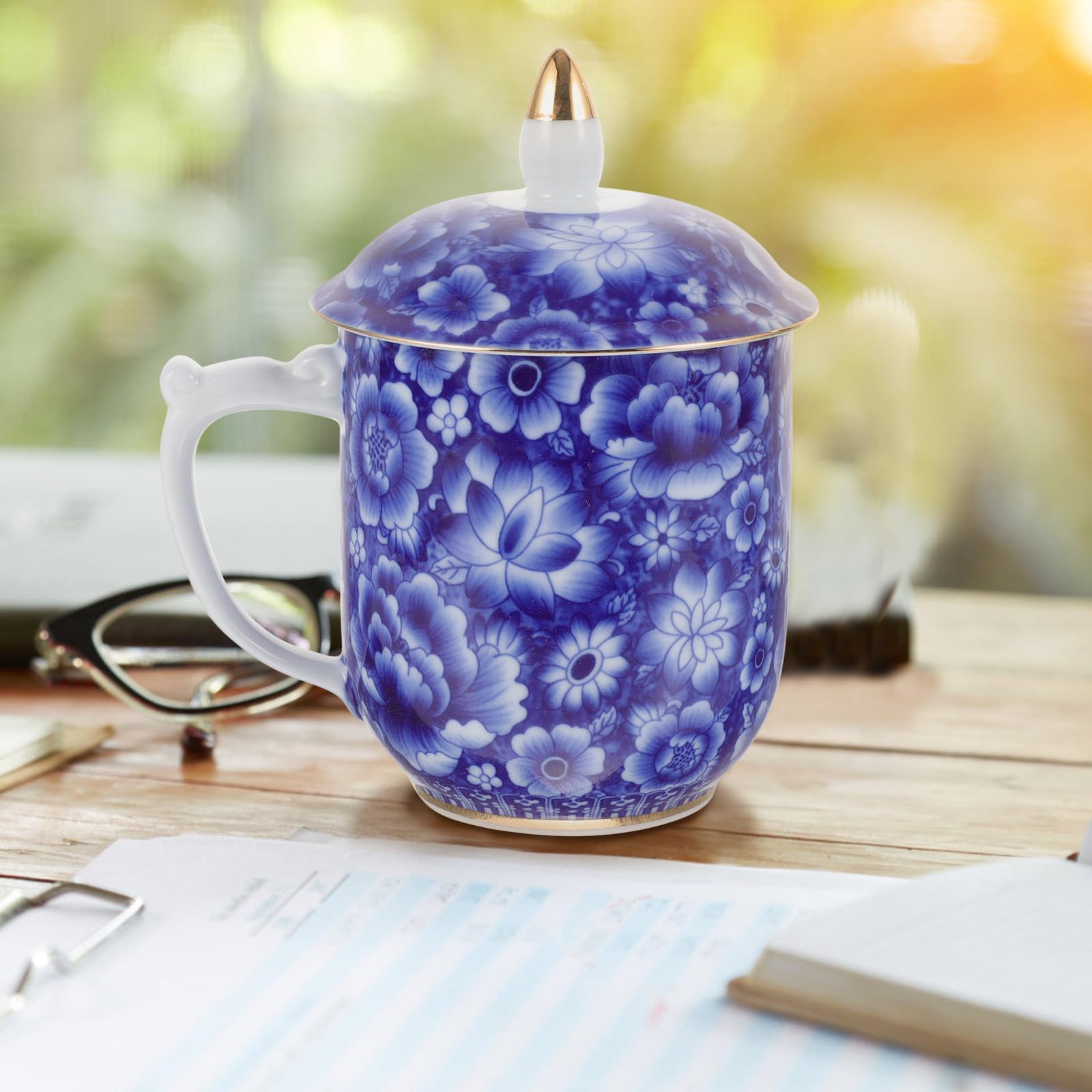 Mipcase Elegante Teetasse mit Deckel und Sieb aus Blauer Keramik für Losen Tee Vintage Stil mit Filigranen Details für Büro und Tee Liebhaber