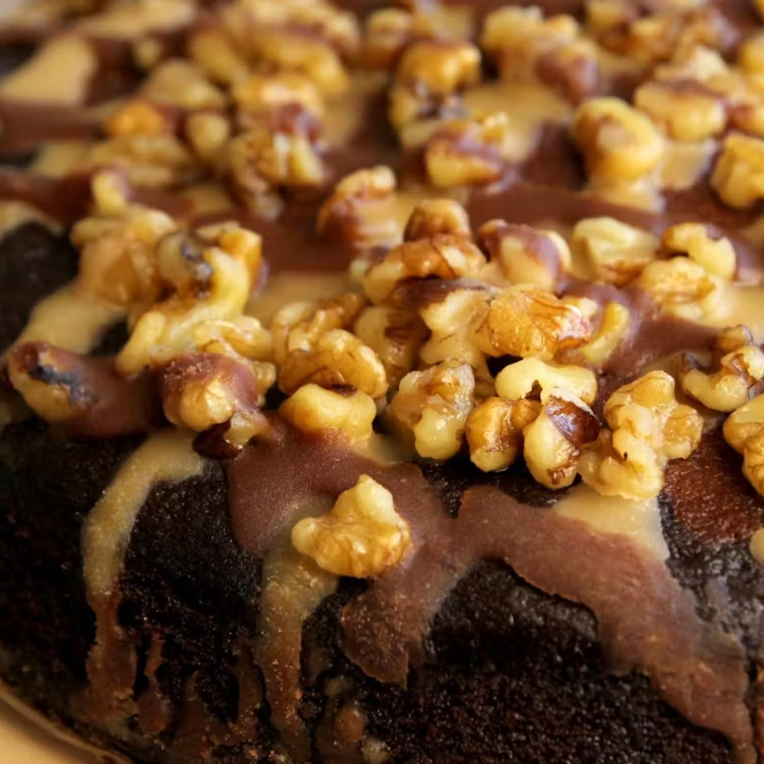 Kentucky Woods Bourbon Barrel Cake (3.2 pound)