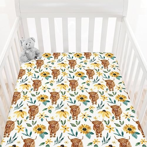 Highland Cow - Sábana bajera estándar para cuna para bebé, diseño de flor de yak de animales de granja occidental, suave y elástica, decoración