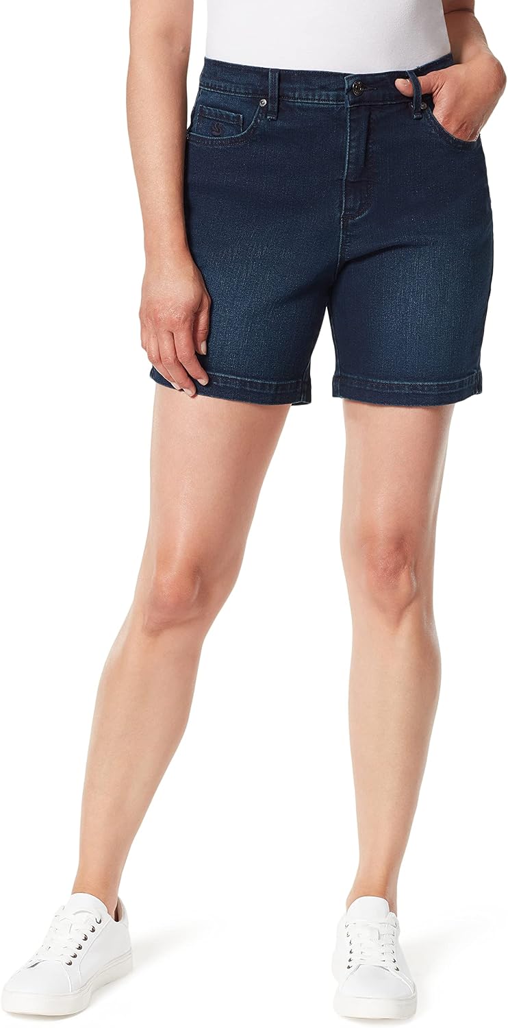 Gloria Vanderbilt Women's Amanda Basic Jean Short Petite