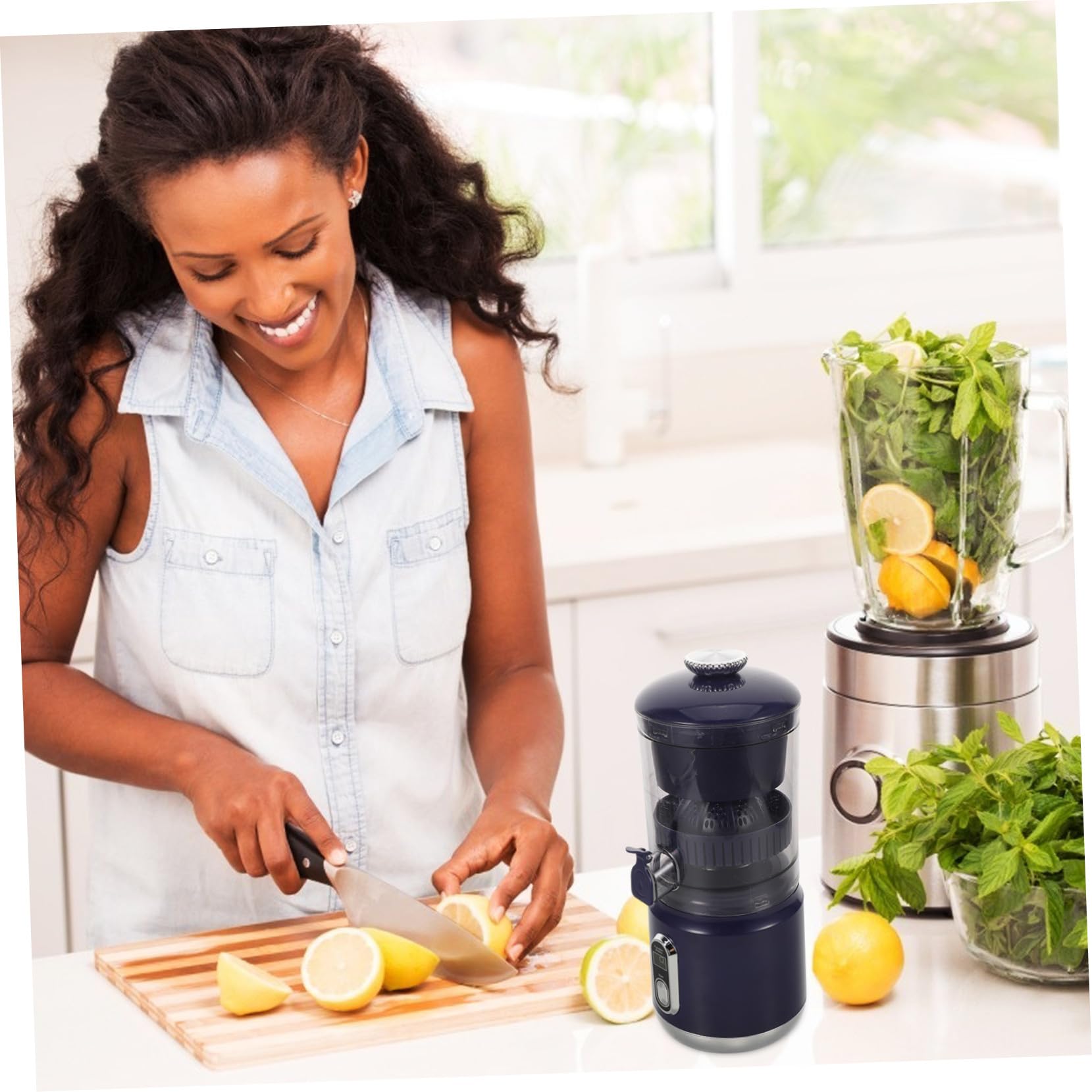 GALPADA Spremiagrumi Portatile Elettrico da 600ml con Separatore di Polpa in Plastica Compatto e Leggero per Picnic All'aperto e Viaggio con Apertura 110 Mm e Potenza 45w
