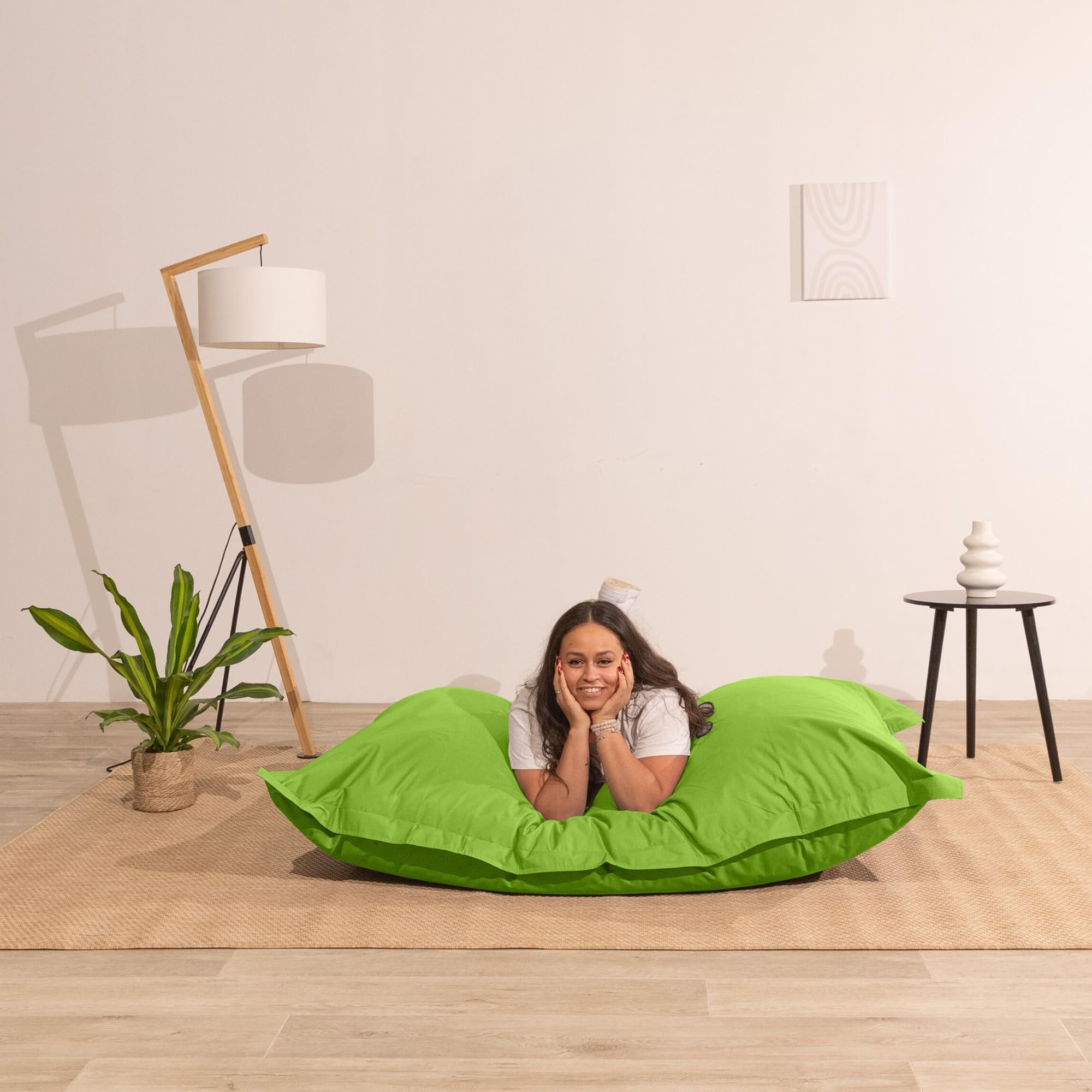 bananair - Puff Exterior Gigante con Relleno de Espuma Incluido - Tela Impermeable y Anti-UV - Cómodo y Versátil - Funda Lavable - Puff/Bean Bag XXL para Jardín (180 x 140 cm, Verde)