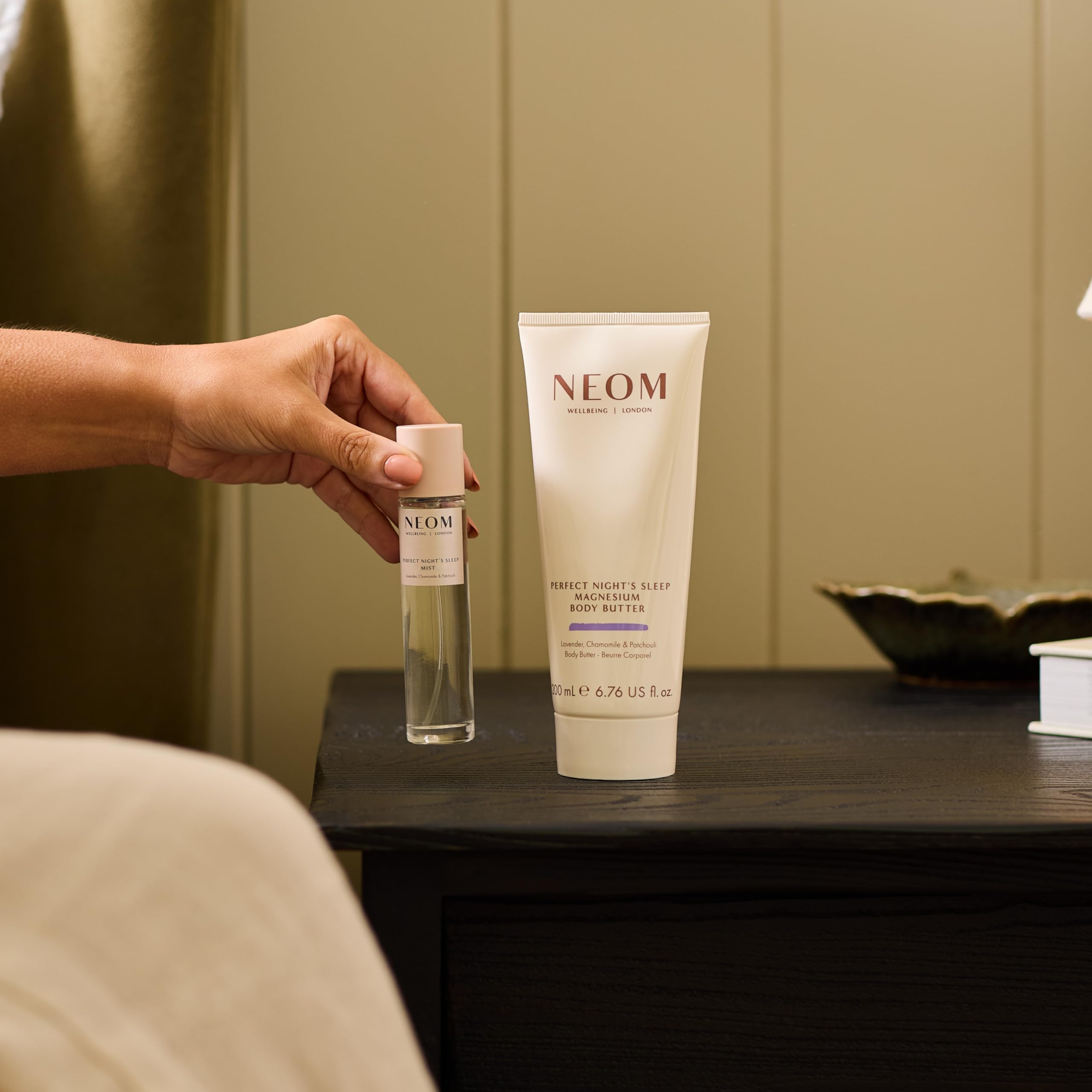 NEOM - Perfect Night's Sleep Magnesio Body Butter, 200ml | Crema idratante con oli essenziali | Nutre e ammorbidire | lavanda e gelsomino