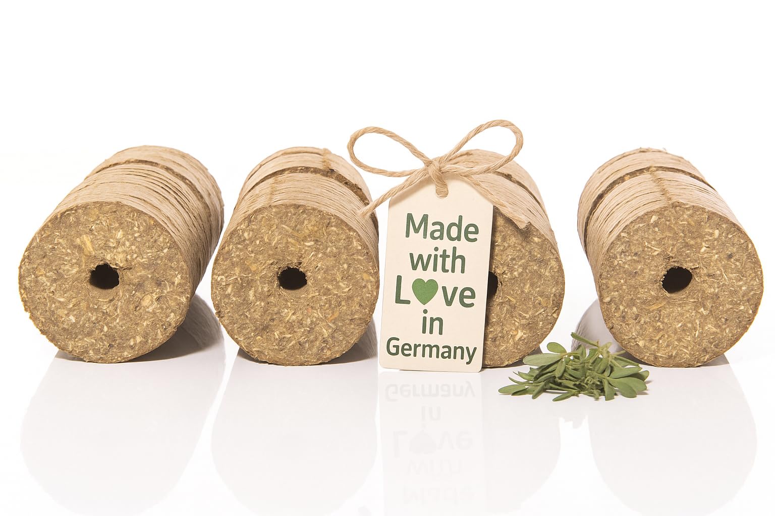 Blocs de luzerne avec trou 3 kg pour chevaux – Friandises saines 100 % luzerne