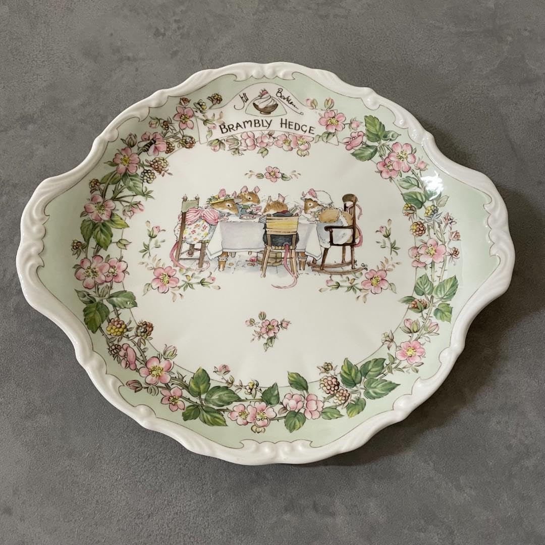 ロイヤルドルトン ブランブリーヘッジ ブレッド＆バタープレート