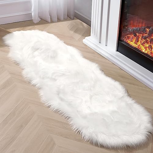 Miniatura 7 de Alfombra blanca de piel sintética de piel de oveja de 2 x 6 pies, alfombra mullida súper suave y esponjosa utilizada para dormitorio, suelo de Blanco