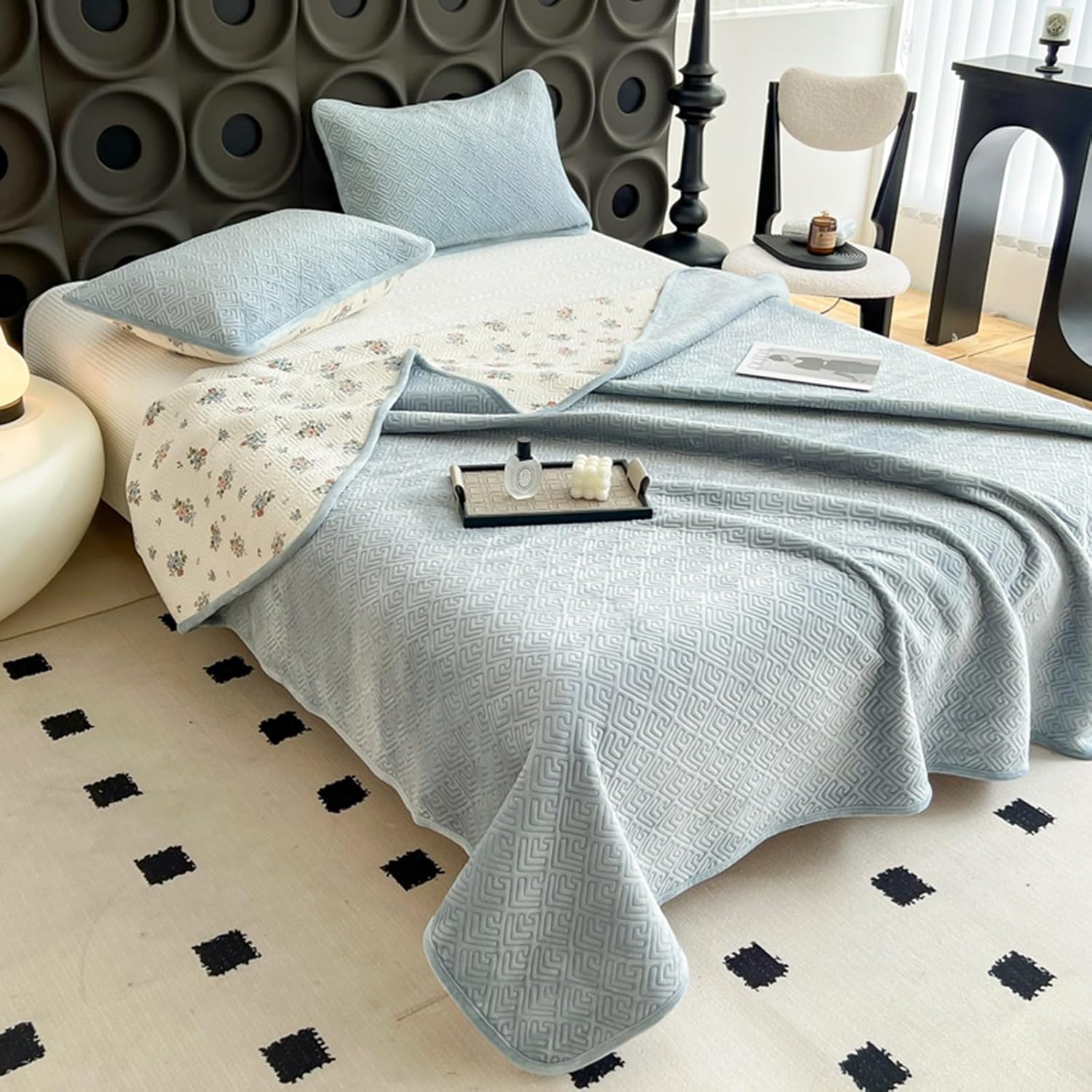 Bedspreads Twin, Soft Reversible Coverlet Milk Velvet Cotton Bed Cover Bedding Decor Quilted Quilt Printing Bedspread for All Seasons(Blue,200 * 220cm)