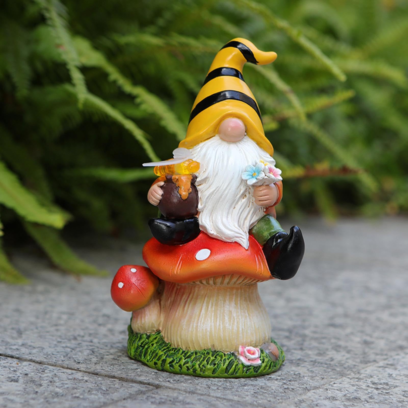 Amazon.co.jp: ソーラーガーデンノーム像、ライトアップノーム彫刻