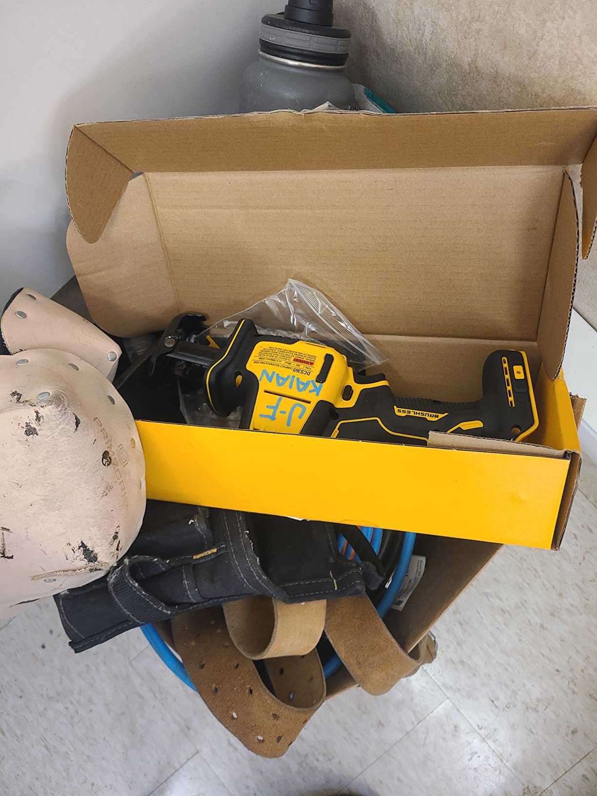 DEWALT 20V MAX ATOMIC Lithium-Ion Cordless Brushless One-Handed Reciprocating Saw (Tool Only) photo review