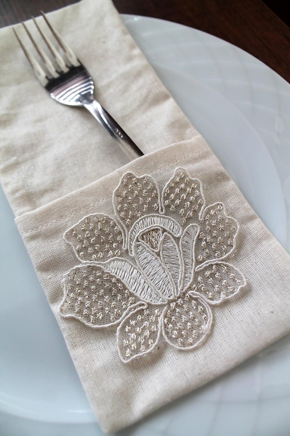 6 Piece Chic Metal Spoon Rest with Lace Design | Decorative Kitchen Utensil Holder | refined Cream Finish | suitable for Cooking & Serving - Cream