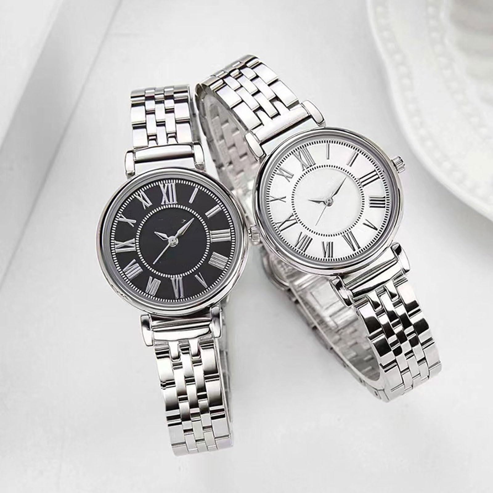 Montre à Quartz étanche, Montre Simple avec Bracelet en Acier Inoxydable et Cadran à Chiffres Romains, idéale comme Cadeau for Femme(Silver Black)