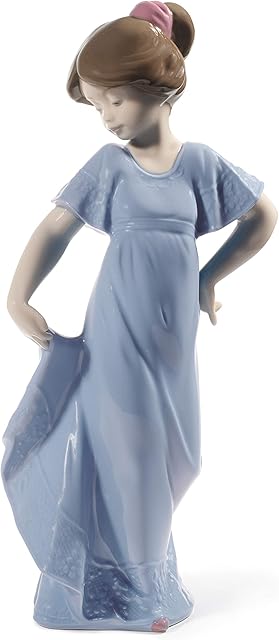 NAO How Pretty! (Special Edition). Porcelain Girl Figure.