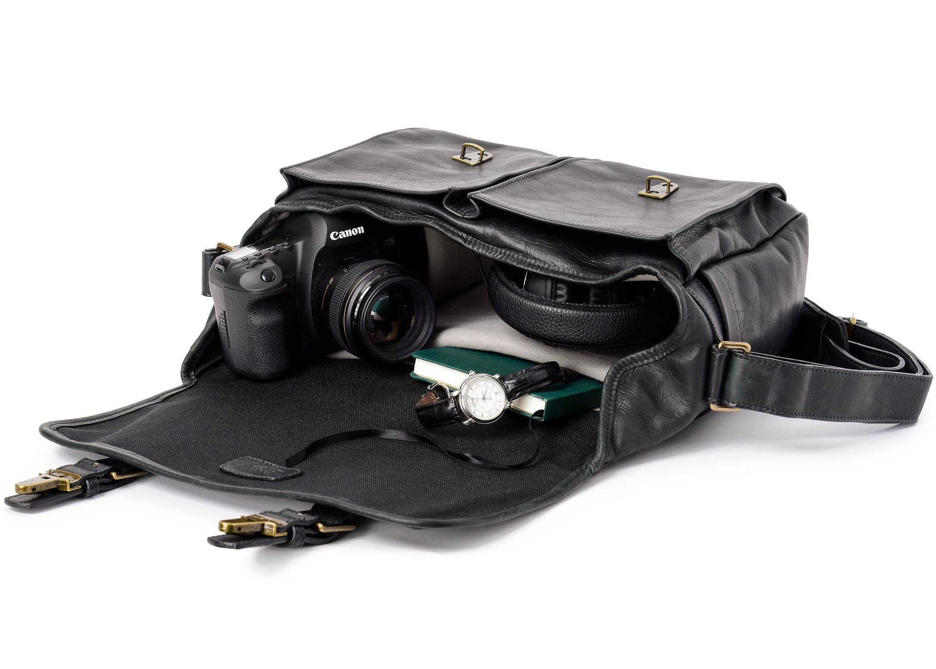 Amazon | ONA カメラバッグ THE LEATHER BRIXTON (Black) ONA5-013LBL 