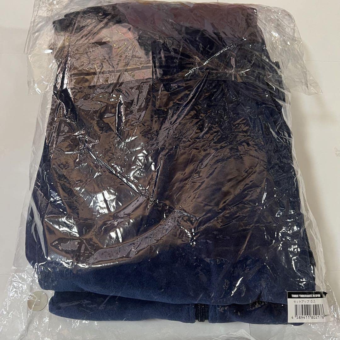 Amazon.co.jp: twice セットアップ 2019 ワールドツアー WORLD TOUR L