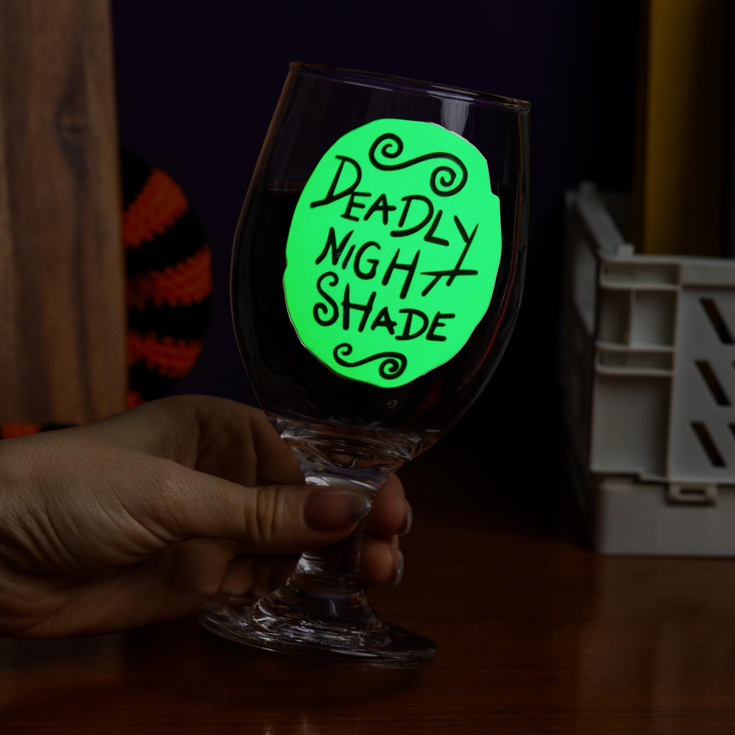 Paladone Szkło Glow in the Dark Nightmare Before Christmas - oficjalny kubek na Halloween i dla fanów Jacka Skellingtona, 350ml (11,8 fl oz)