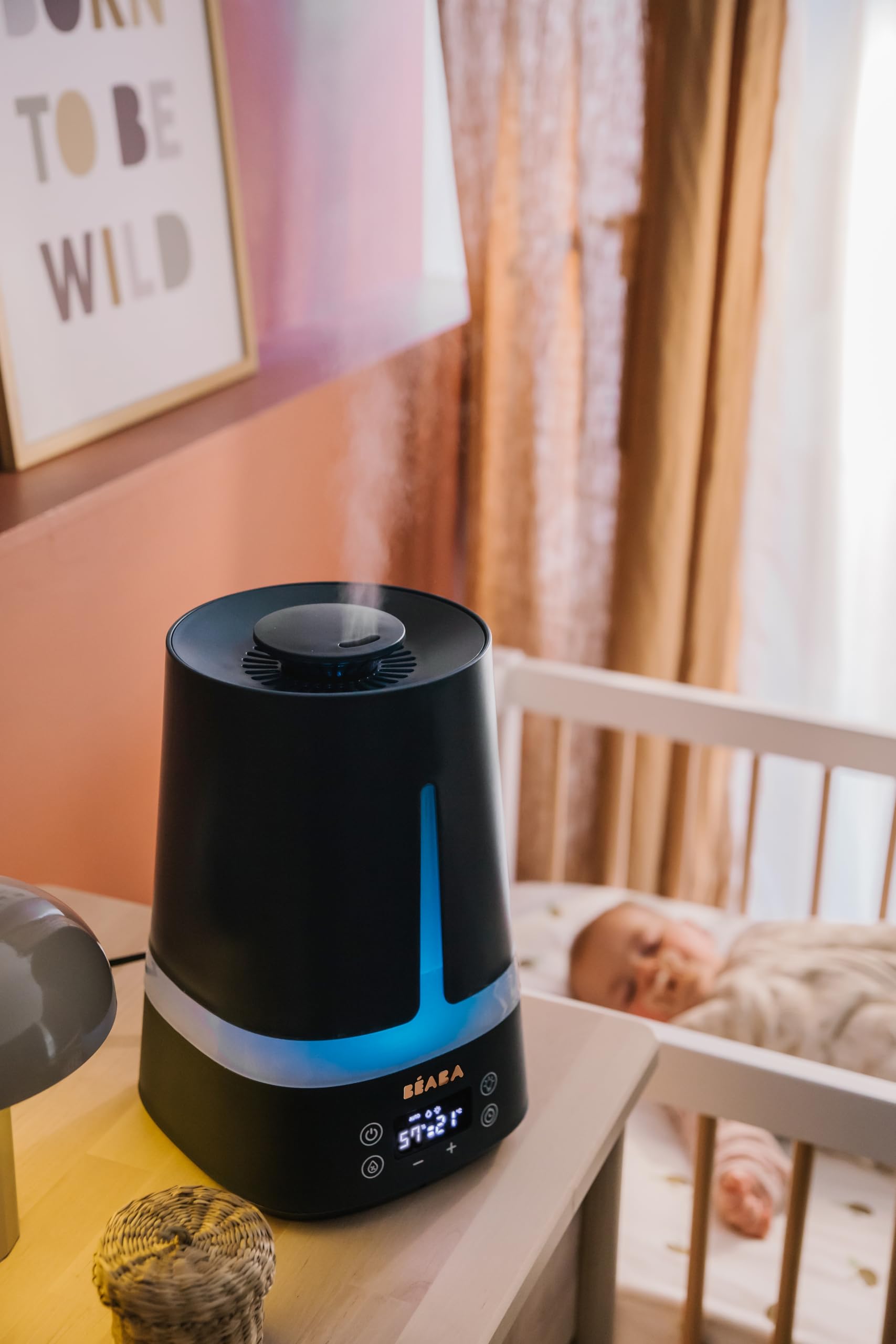 BÉABA, Humidificateur d'Air Chambre Bébé, 4L, 27h Diffusion Continue, Silencieux, Veilleuse 7 couleurs 3 niveaux luminosité, Buse 360°, 2 Modes, Ecran LED, Minuteur, Night blue