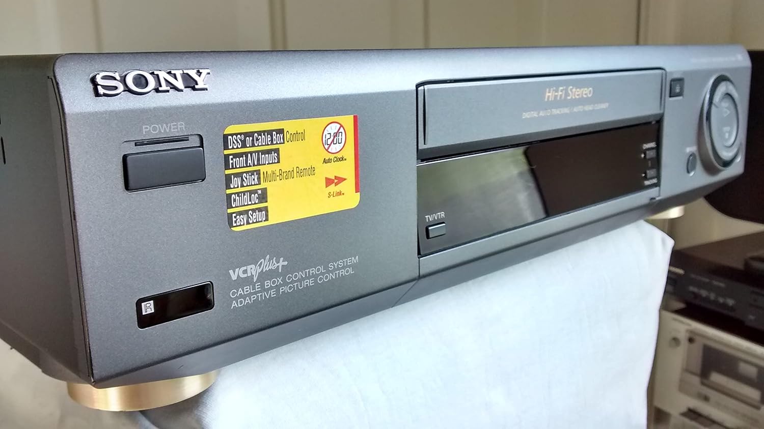 Sony SLV-776HF VCR Video Cassette Recorder, 4-Head Hi-Fi Stereo VHS HQ Player, Digital Auto Tracking/Auto Head Cleaner. Adaptive Picture Control. VCRplus+ (Renewed)