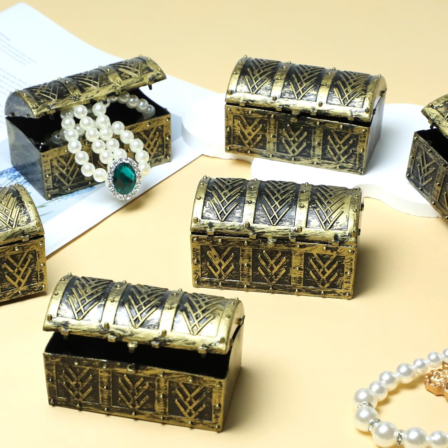 6 Pcs Mini Pirate Treasure Chests Box, Vintage Pirate Jewelry Plastic Small Storage Box, Party Supplies Decor Store Gold Coins Gems for Unique Decorations and Goodie Bag Stuffer
